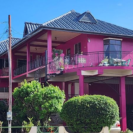 The Seaside Garden Guesthouse Buccoo Екстер'єр фото